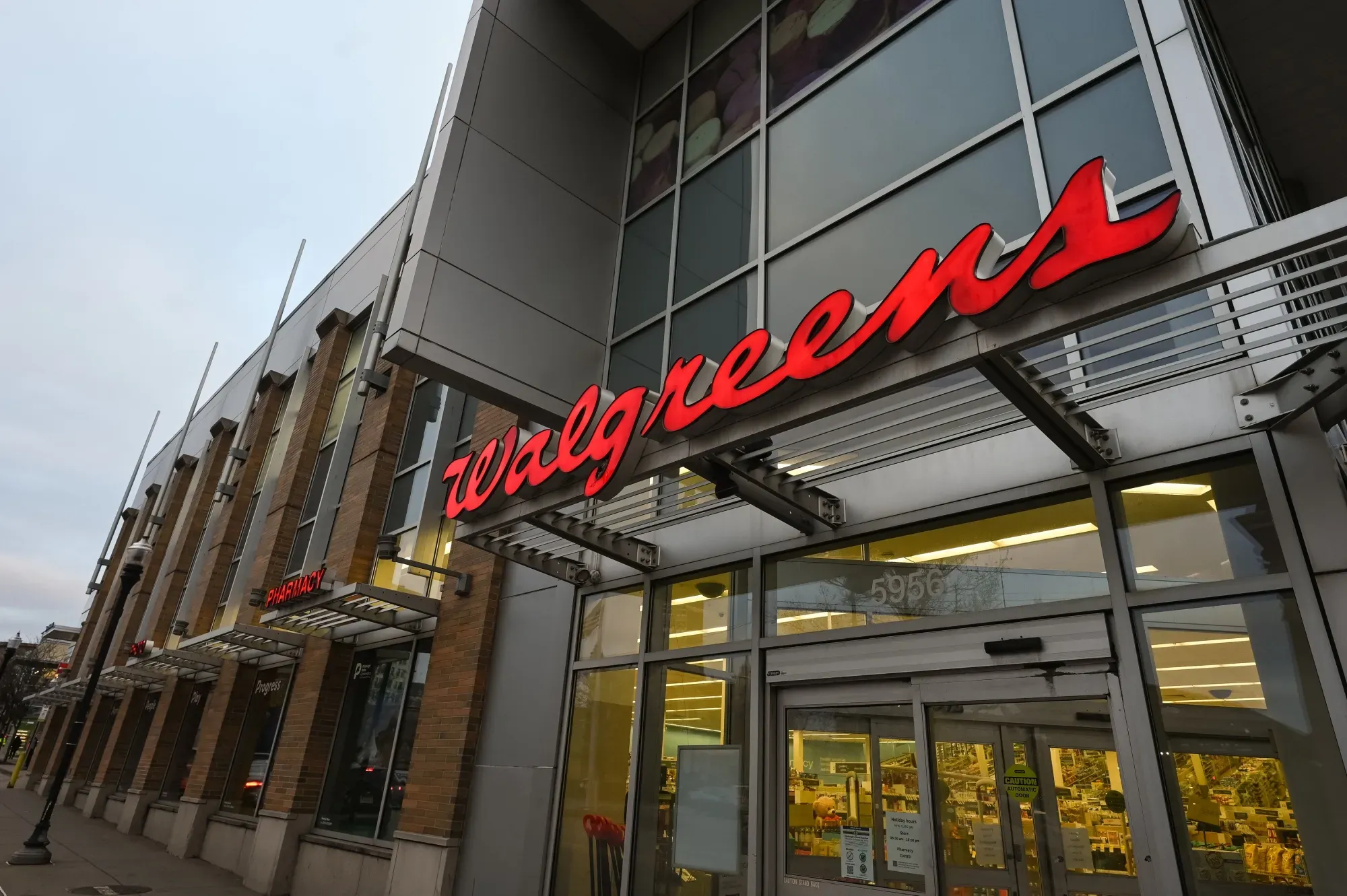 Cencora Reaffirms Guidance After Limited Walgreens Volume Shift