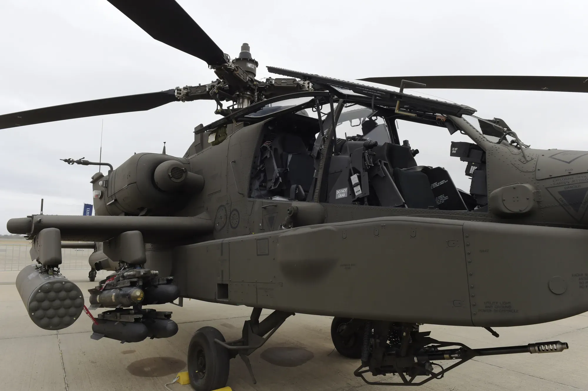 Boeing Stock Reacts to Apache Fleet Stand-Down; Long-Term Outlook Tied to 2026–2028 Deliveries