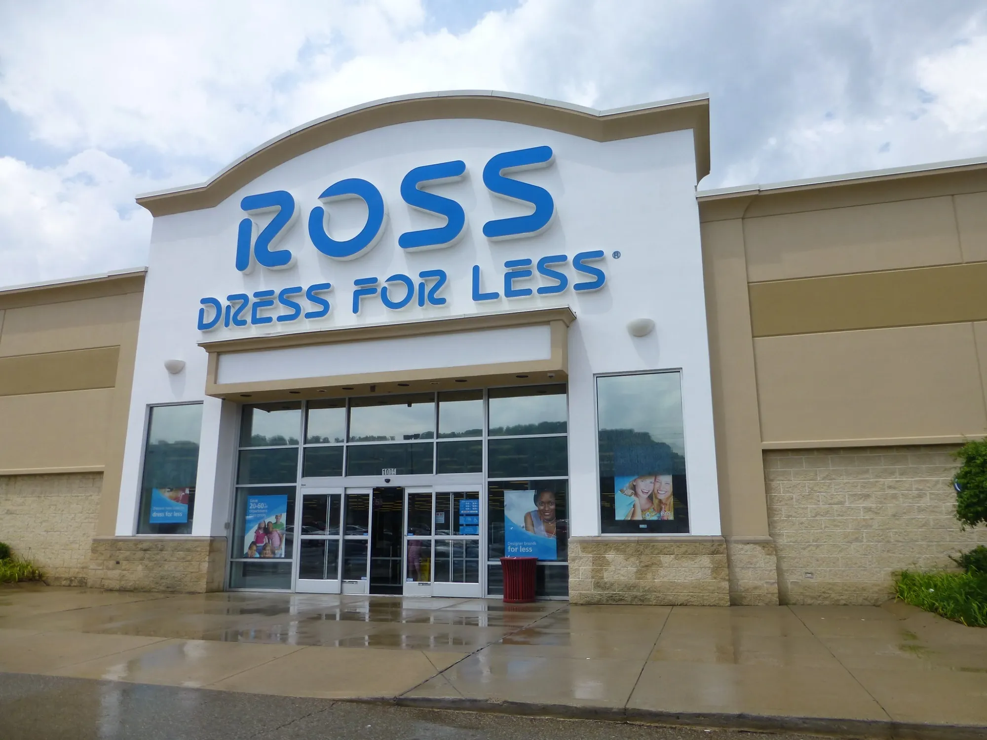 Ross Stores Raises Full-Year Outlook as Shopper Traffic and Spending Surge