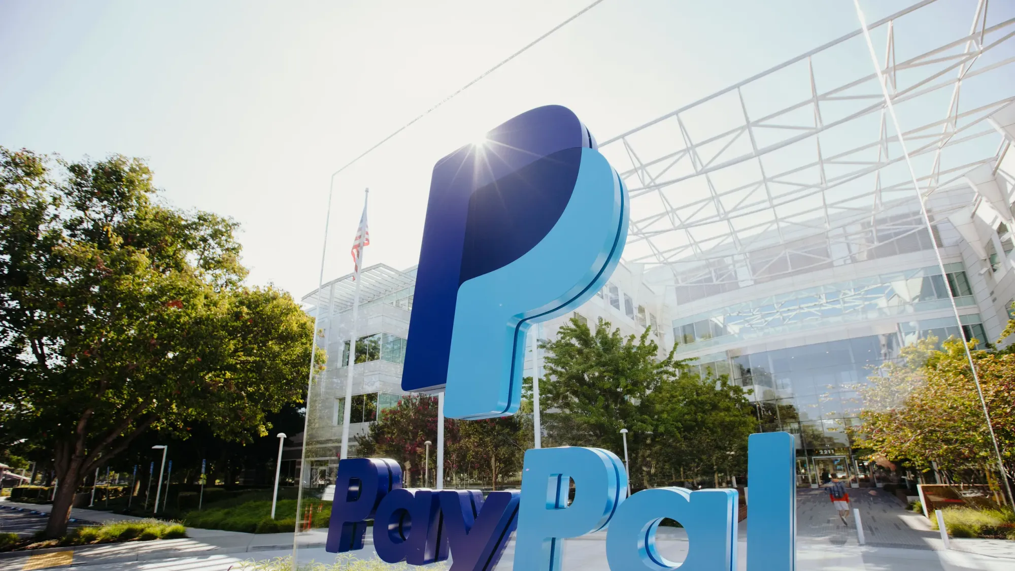 Buyout Hopes Fade as Advent-Stripe Consortium Abandons PayPal Pursuit