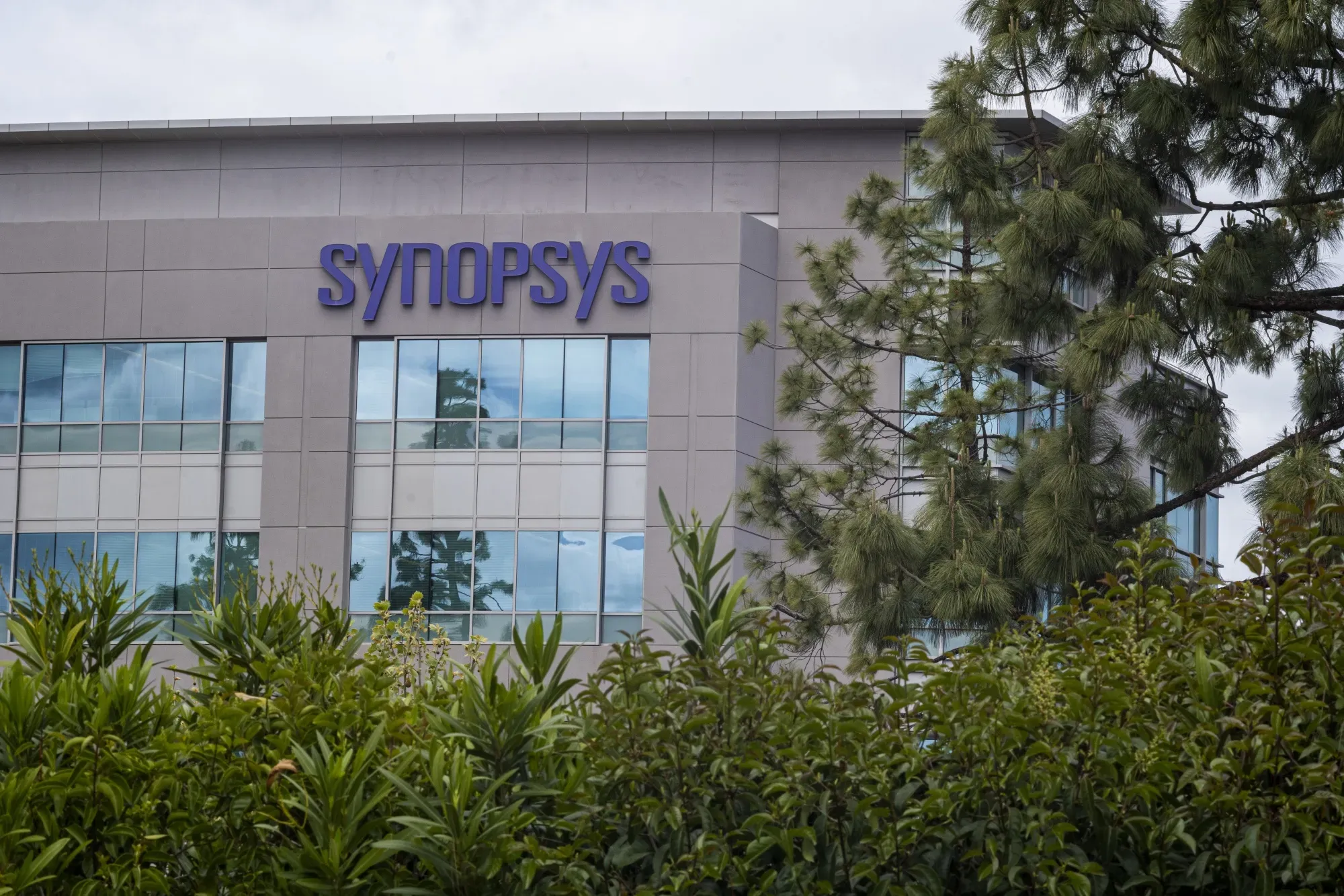 Synopsys Signs $1B+ AWS Deal and OpenAI Pact to Speed Chip Design