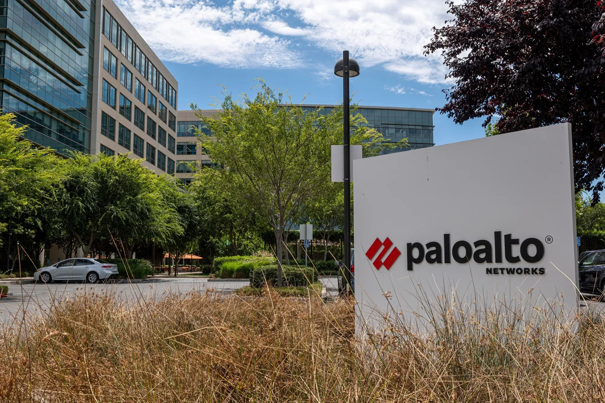Beat, Raise, Sell: Palo Alto Networks Faces Growth-Deceleration Math
