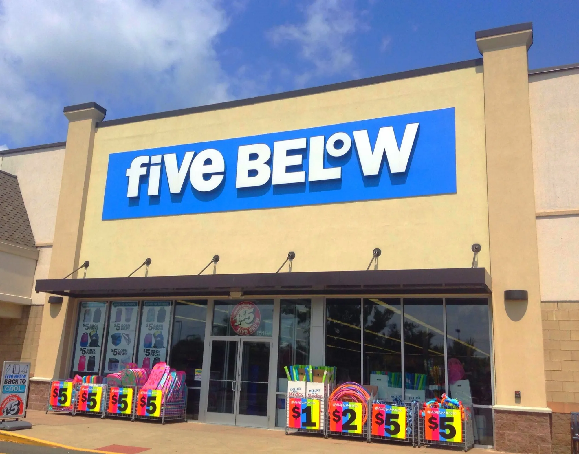 Five Below Tops Expectations on Sales and Earnings, Lifts Full-Year Forecast