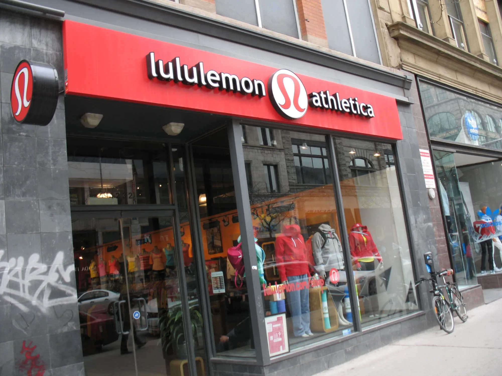 Lululemon Slashes 2026 Forecast After Soft North America Demand