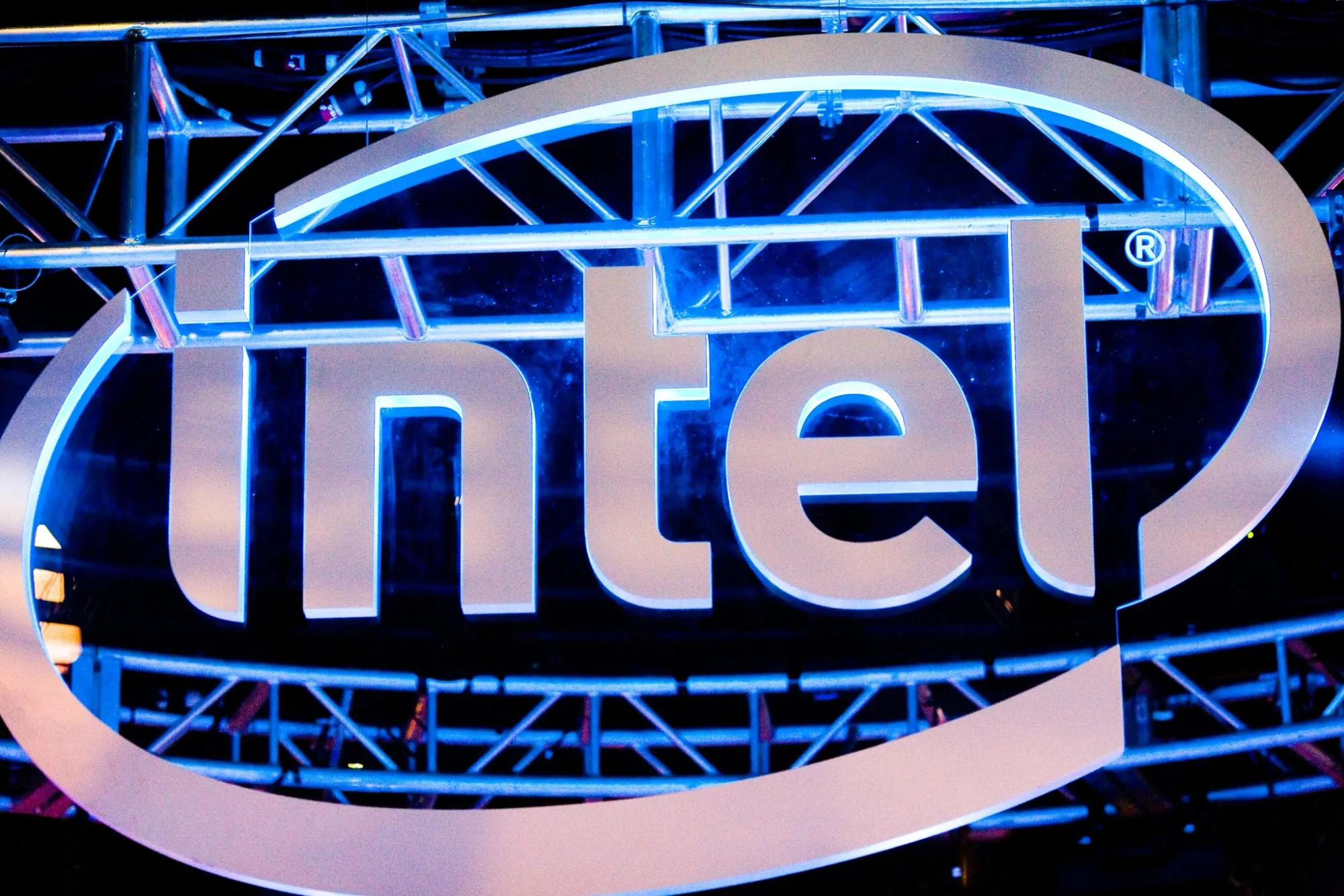 SK Hynix in Talks With Intel to Make Memory Chips in the US for the First Time