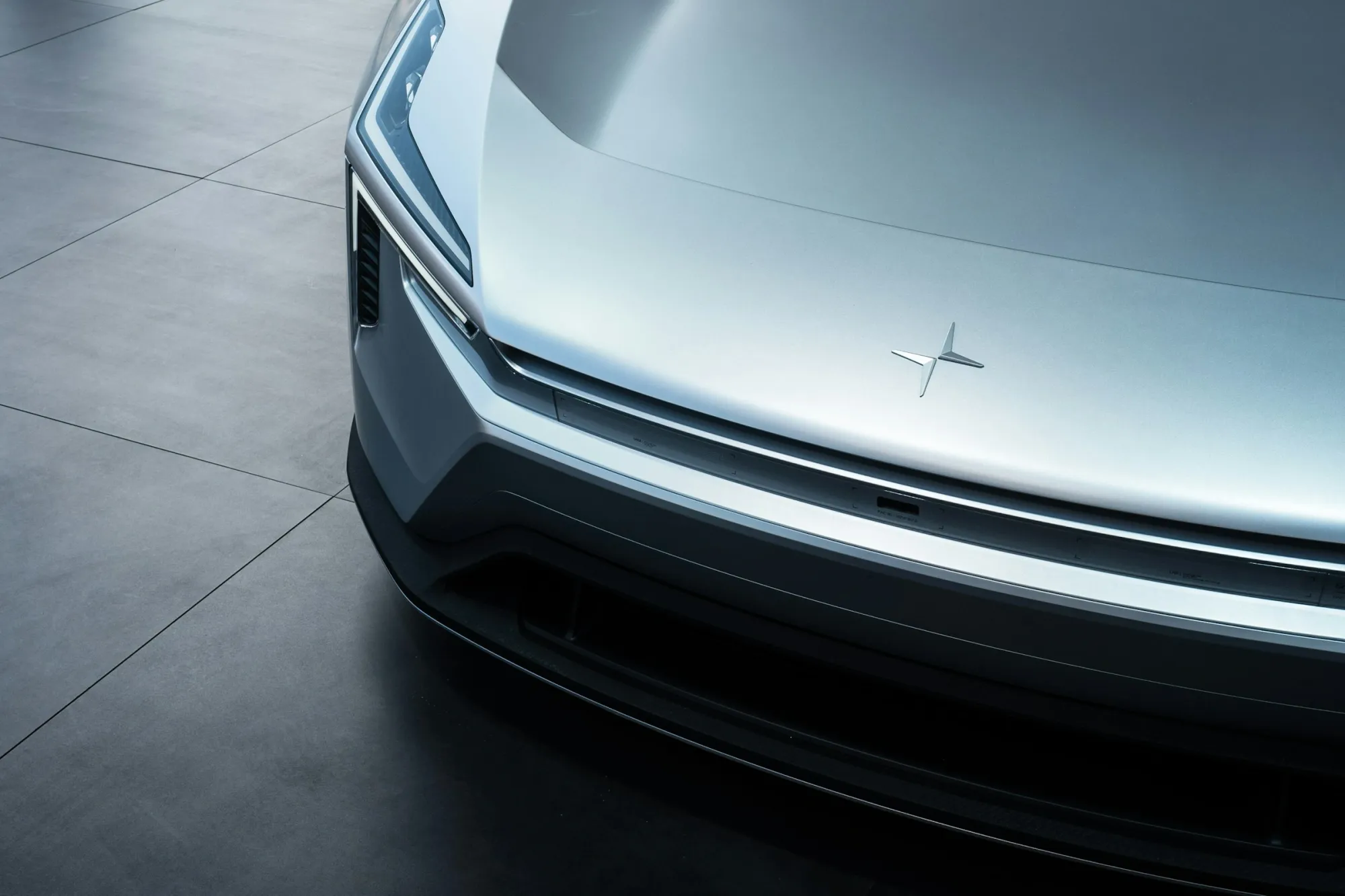 Polestar Cuts 2026 Outlook After U.S. Ban Adds $130 Million Hit