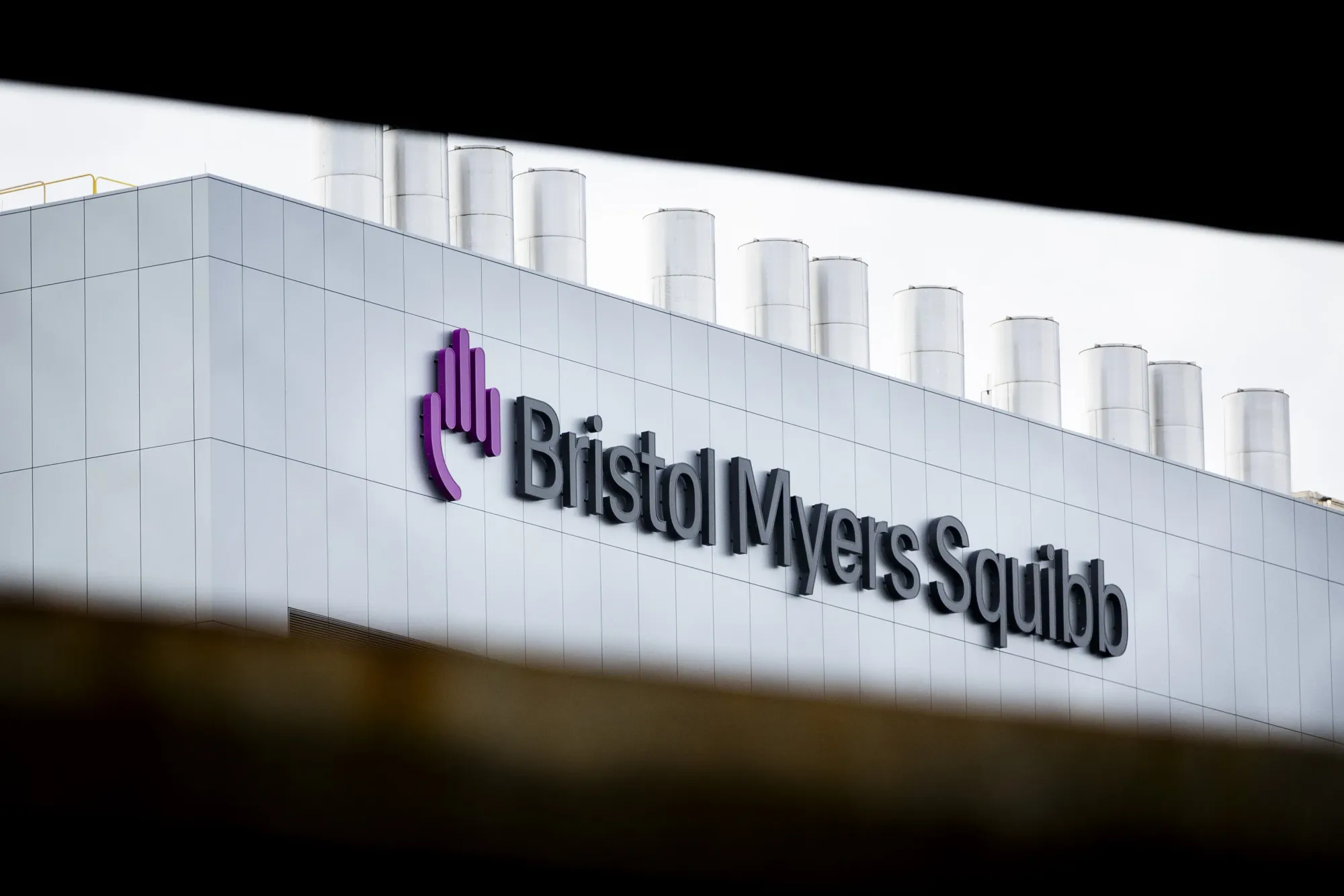 Mixed Analyst Calls Hit Biotech: Downgrades for Bristol Myers and uniQure, Upgrades for Rezolute and Zentalis