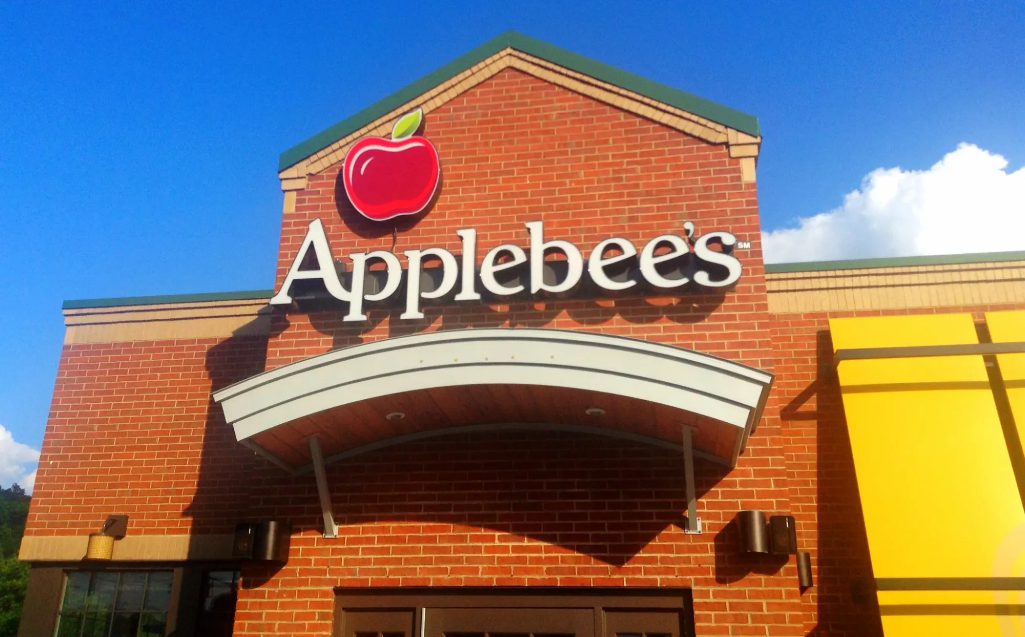 Applebee’s Owner Dine Brands Gets $39-a-Share Buyout Bid from Cobblers Cove and Arkhouse