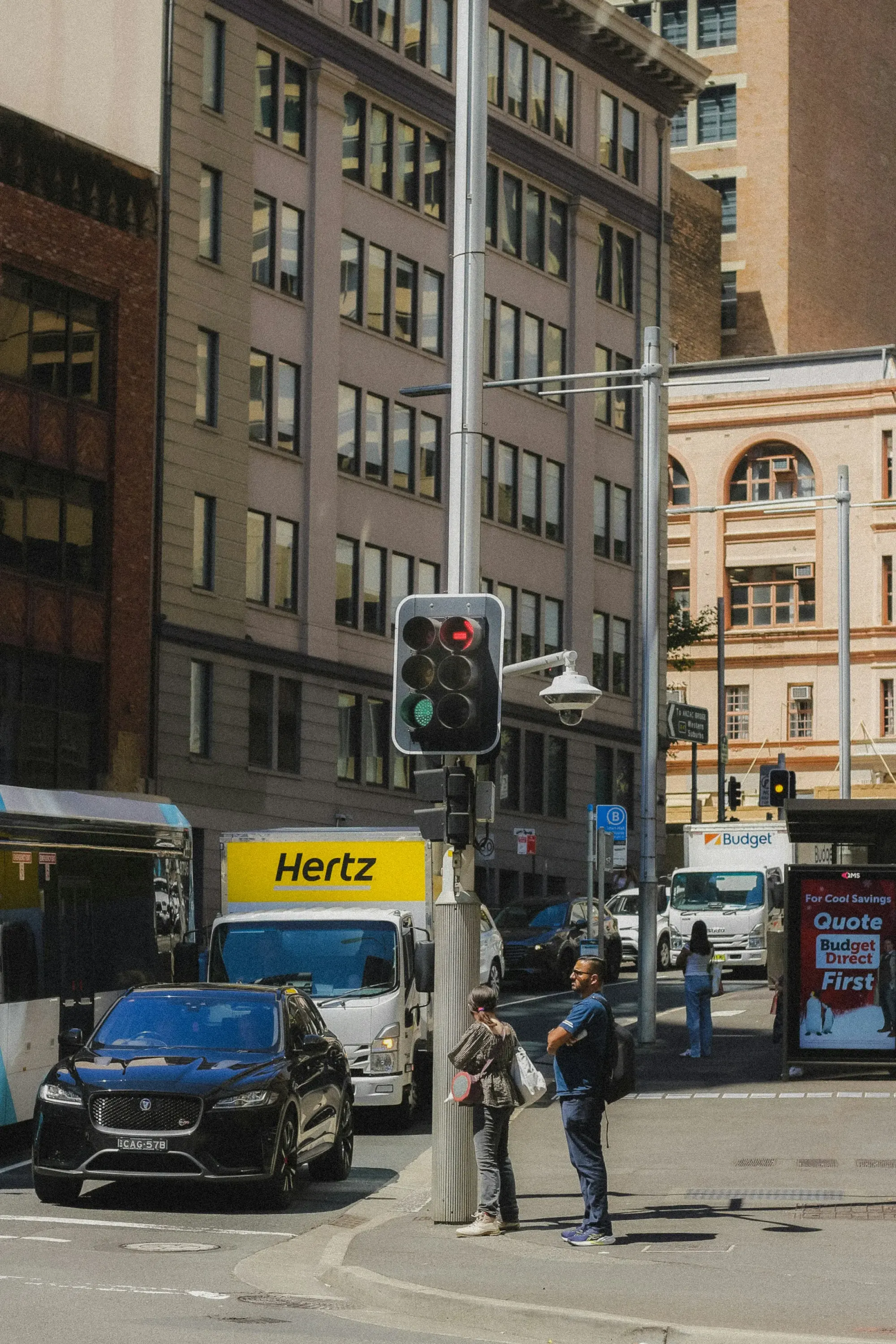 Hertz Shares Surge After Oro Mobility Secures $80 Million Investment