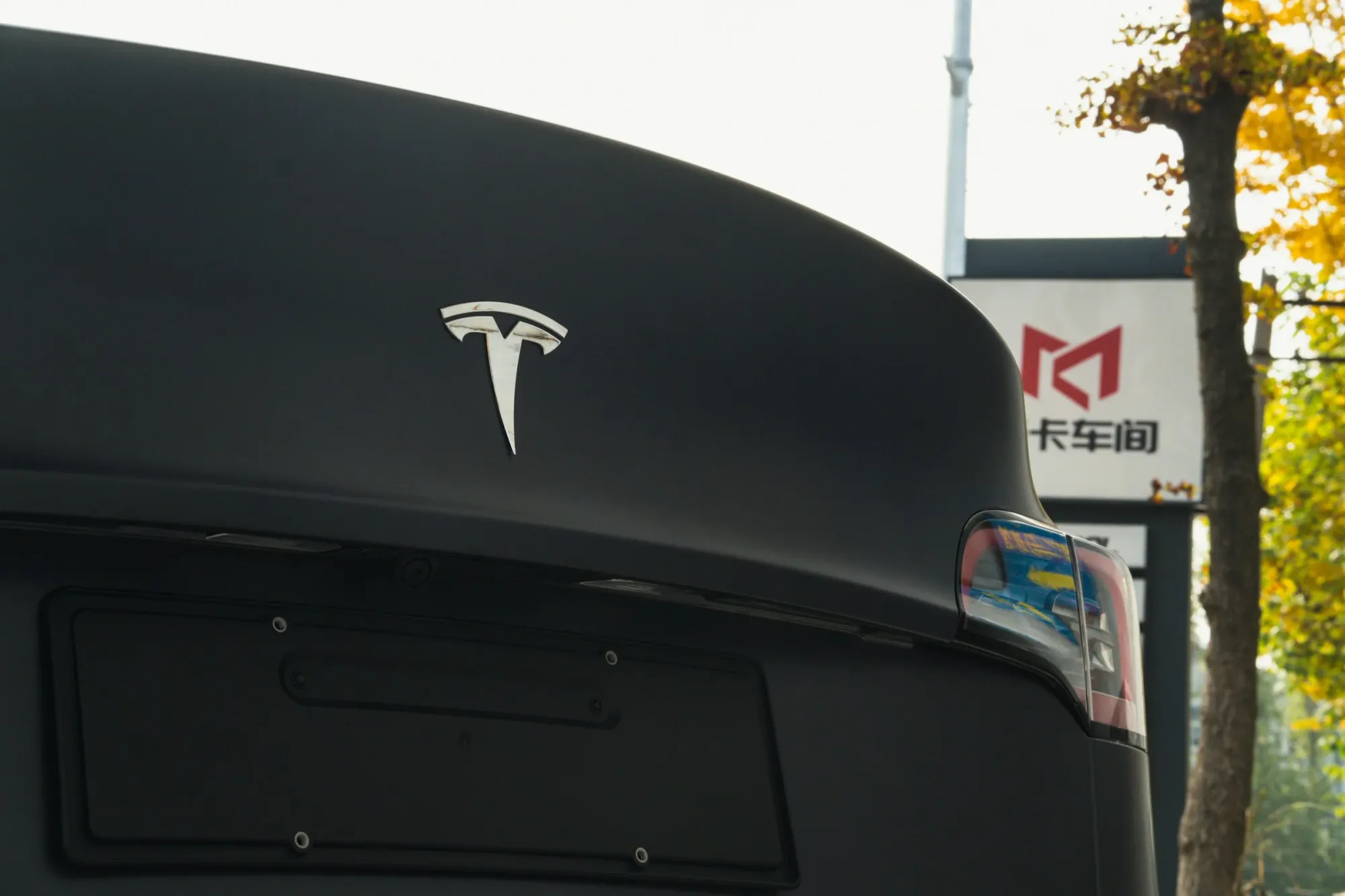 Barclays Upgrades Tesla to Overweight, Raises Target to $450 on SpaceX Merger and Robotaxi Progress