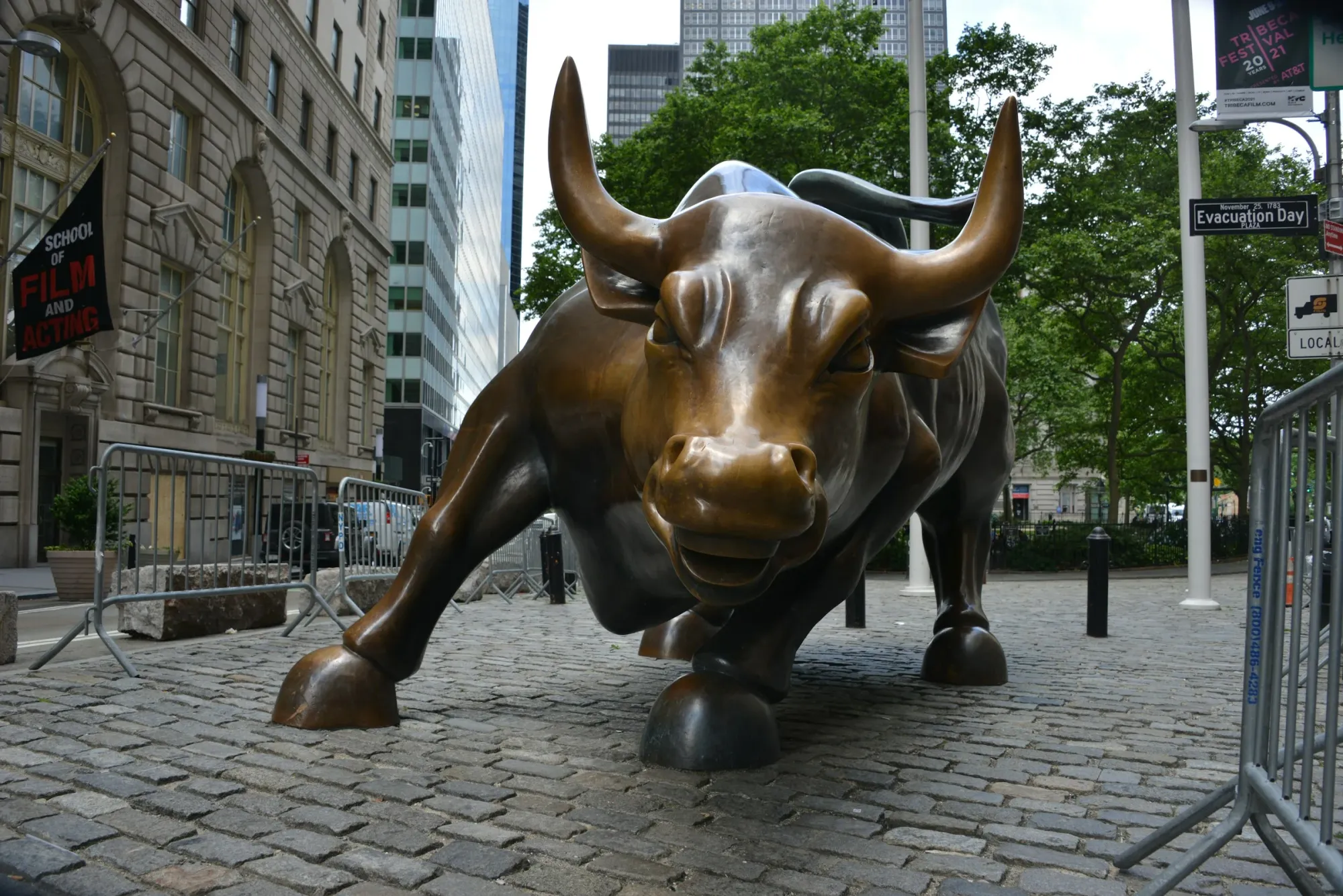Wall Street Live — Friday, October 16