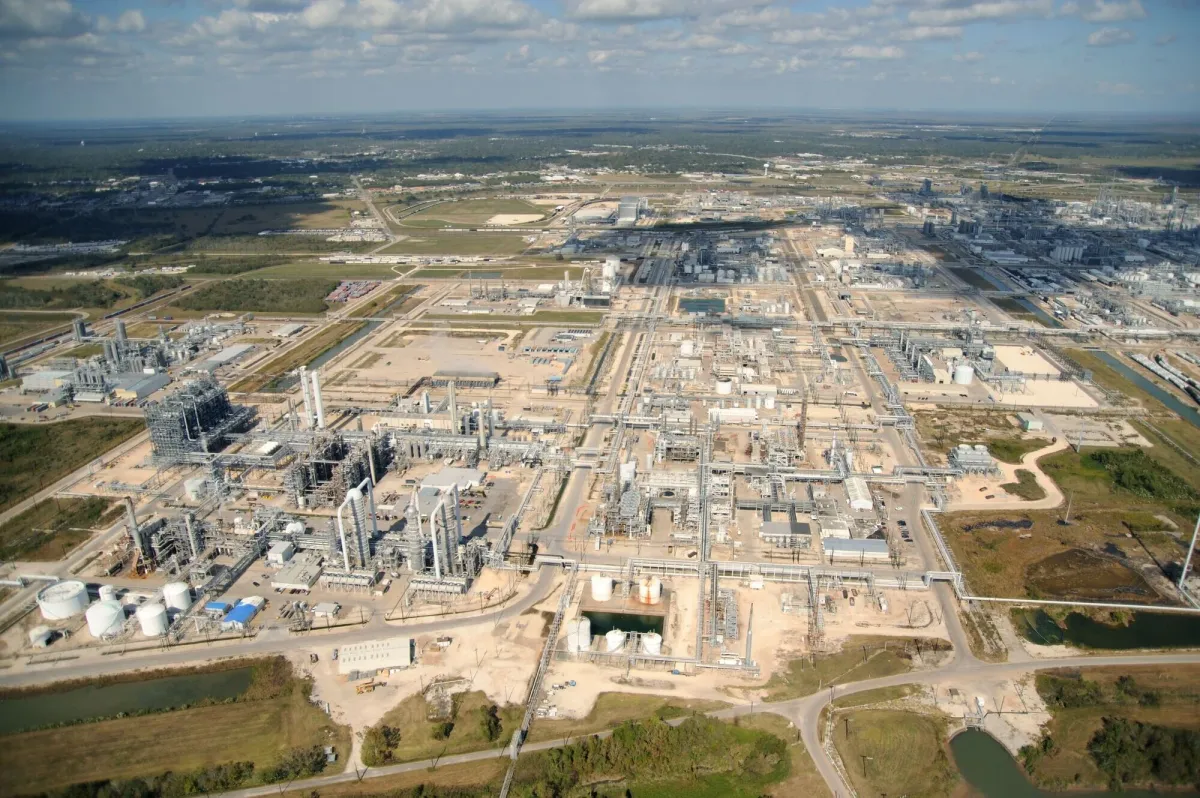 Dow Chemicals Beats Q3 Loss Expectations on Cost Cuts and New Assets