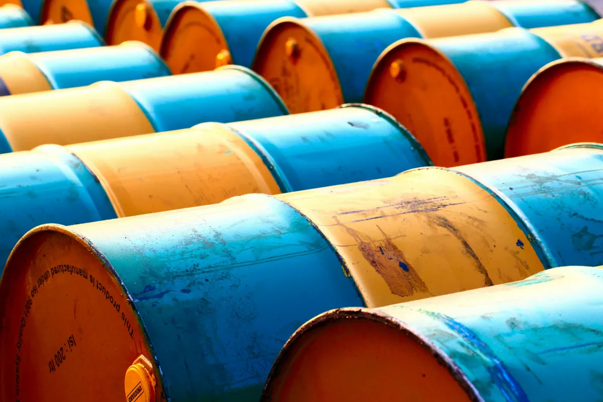 Chevron and Exxon Beat Earnings Despite Falling Oil Prices