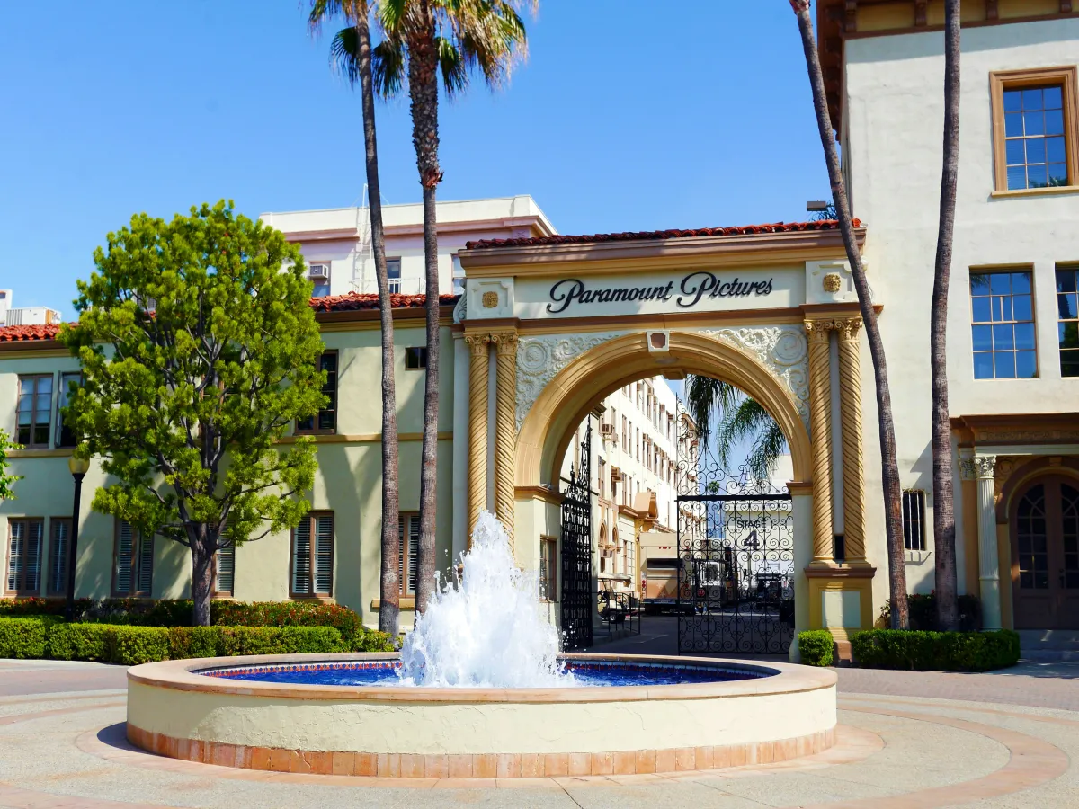 Warner Bros Rejects Paramount's Low-Ball Takeover Bid