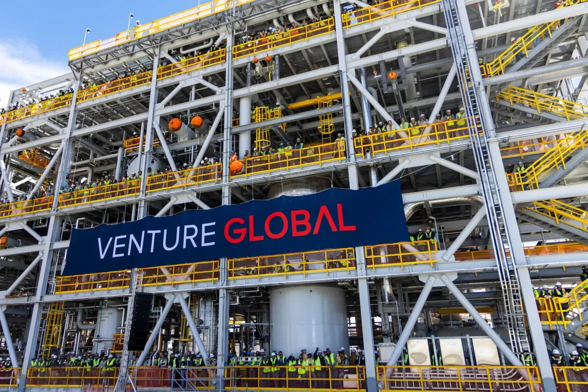 Venture Global's LNG Boom: Record Exports Drive 260% Revenue Surge