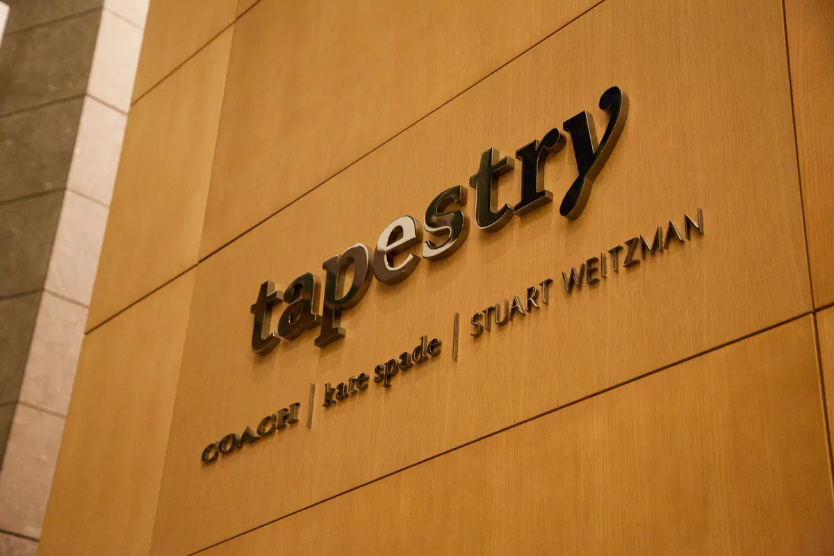 Tapestry Raises Annual Targets but Warns of Soft Holiday Quarter