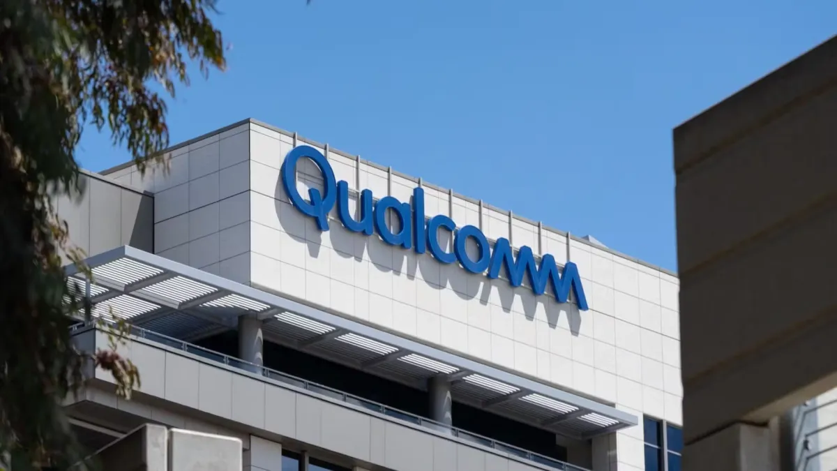 Qualcomm Beats Forecasts with Strong Smartphone Demand and AI Expansion