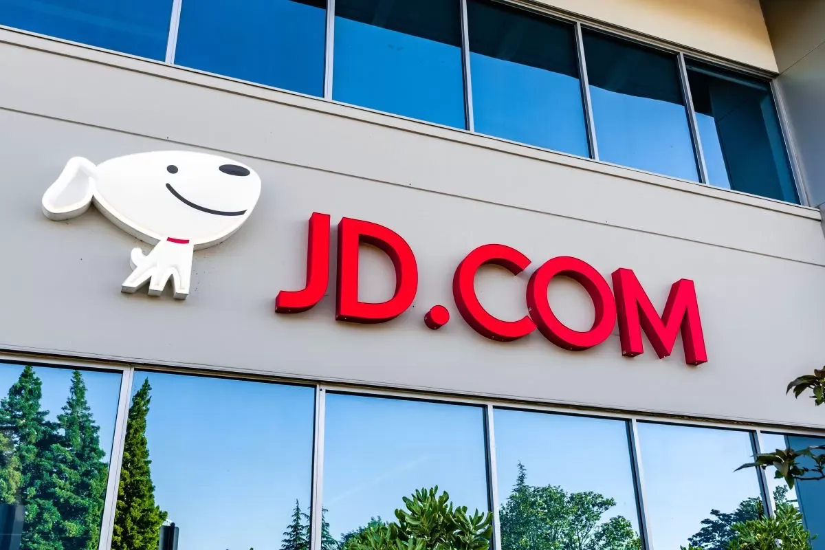 JD.com Beats Q3 Revenue Forecasts Despite Profit Plunge on New Business Investments