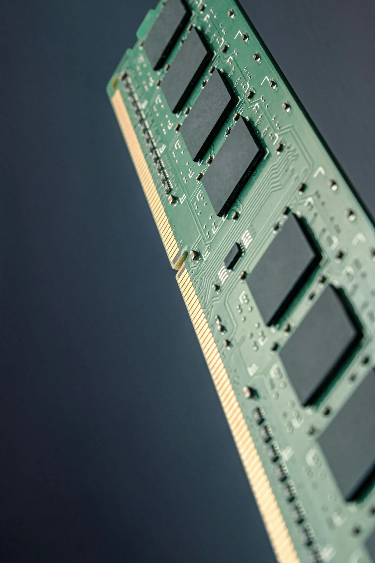 Morgan Stanley Downgrades Dell and HP on Memory Cost Concerns