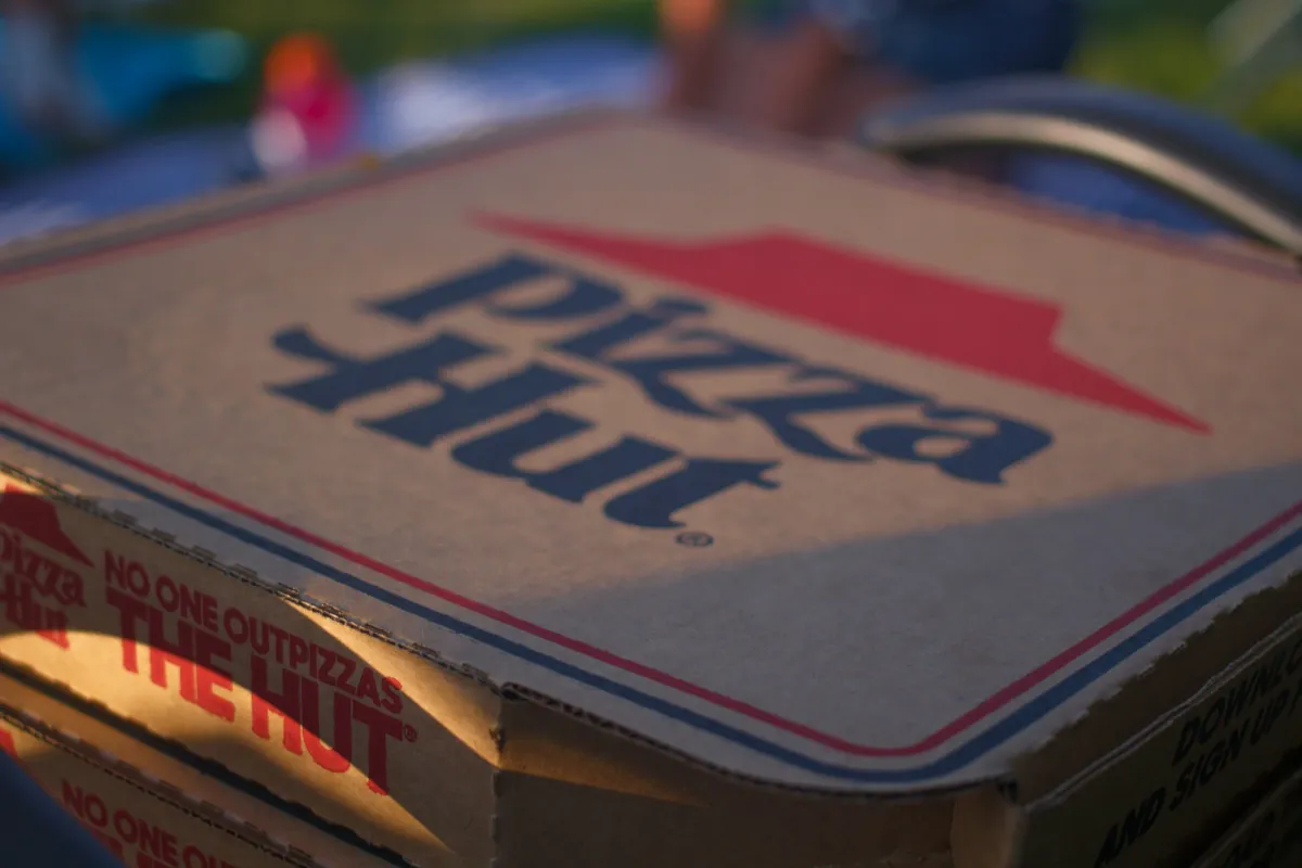 Yum! Brands Explores Strategic Options for Struggling Pizza Hut Chain
