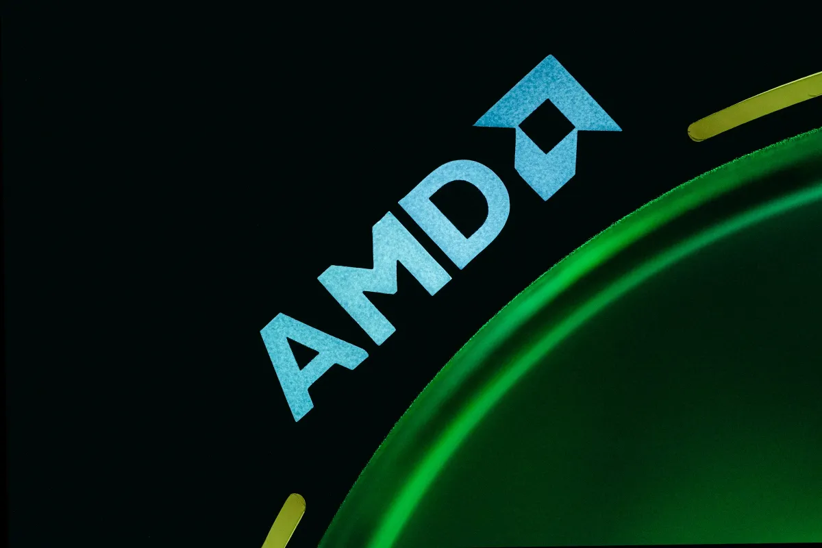 AMD’s $9.6B Forecast Leaves Investors Wanting More Despite Record Q3 Gains