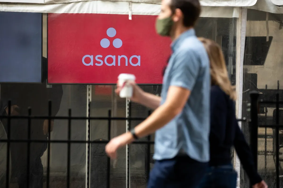 Asana Beats Profit Forecasts and Raises 2026 Outlook