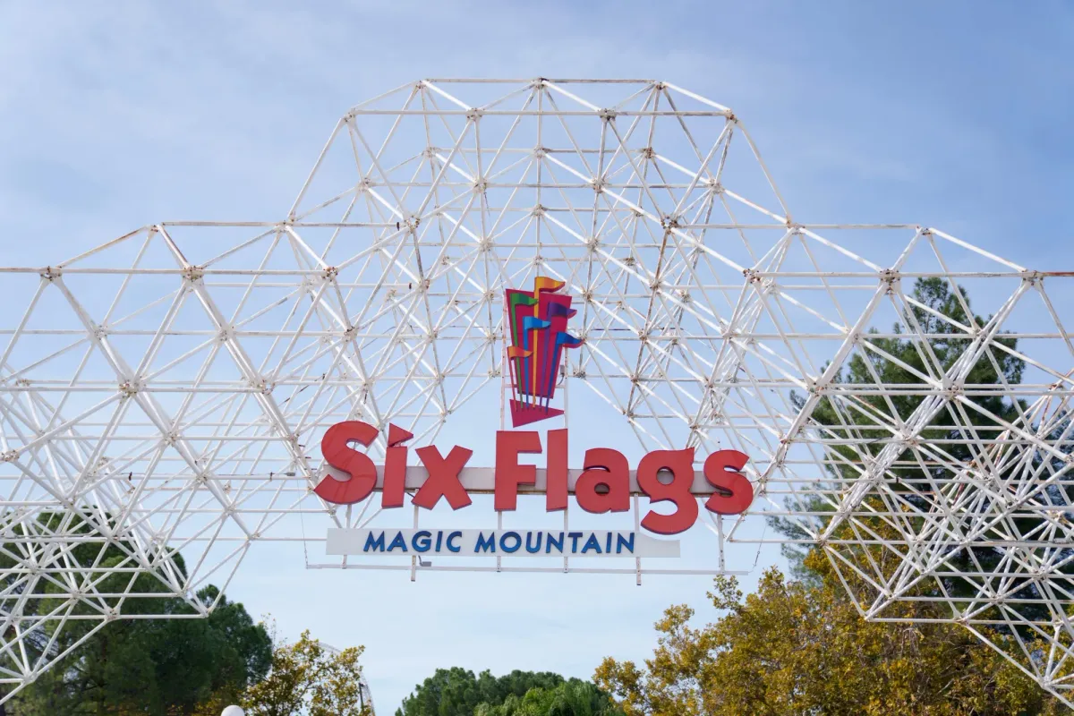 Truist Upgrades Six Flags on New CEO and Private Equity Interest