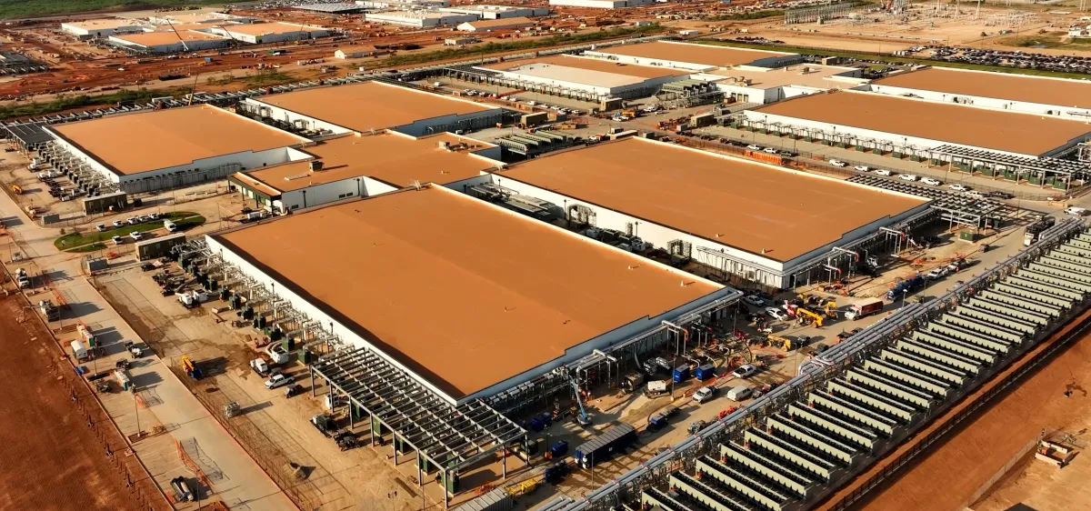 Oracle Delays OpenAI Data Centers to 2028 Amid Shortages