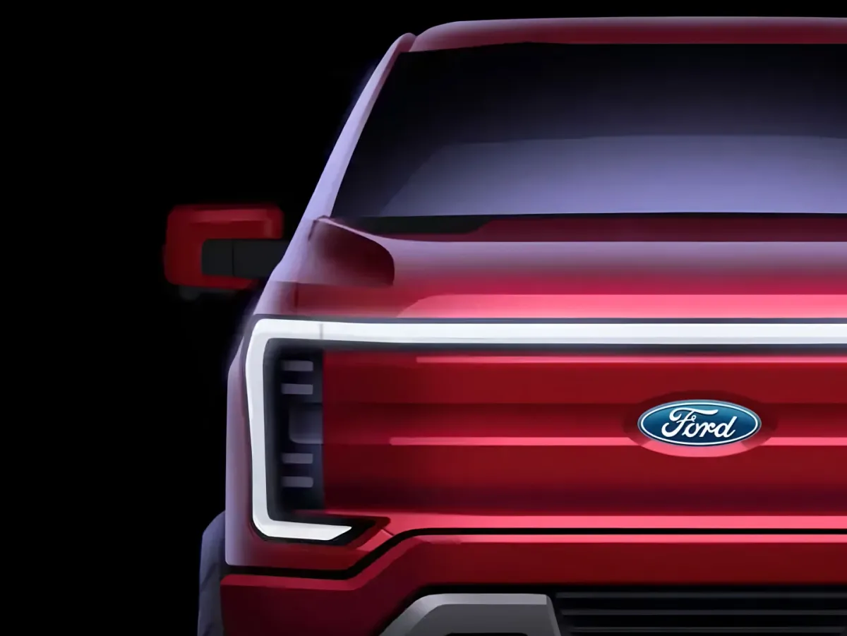 Ford Shifts Focus from EVs to Hybrids and Extended-Range Vehicles