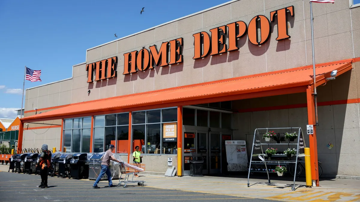 Home Depot Warns of Slow Growth as Housing Market Remains Weak