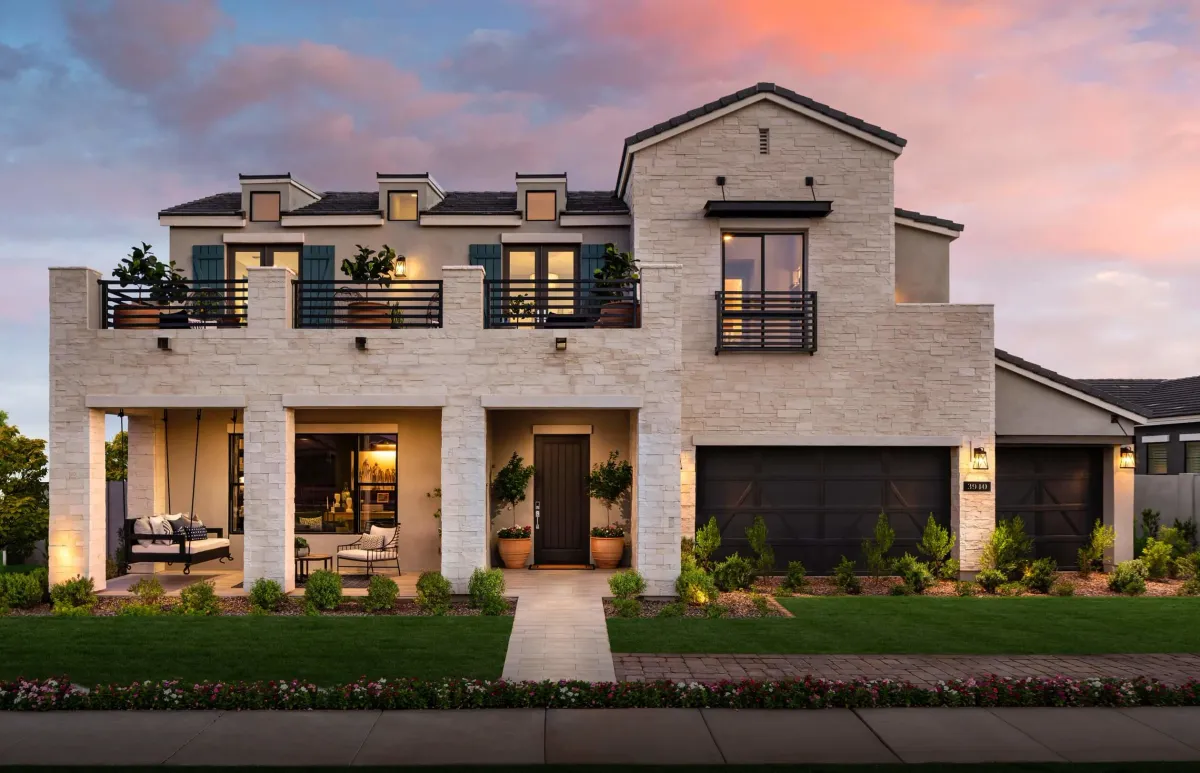 Toll Brothers Q4 Earnings: Revenue Up But Cautious 2026 Outlook Sends Shares Lower