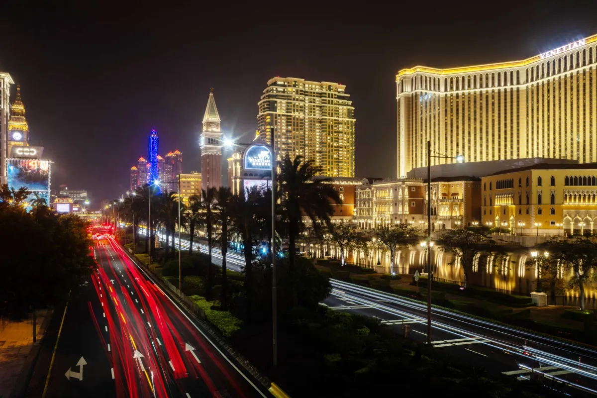 Las Vegas Sands Q4 2025: Strong Earnings But Macao Weakness Sparks Sell-Off