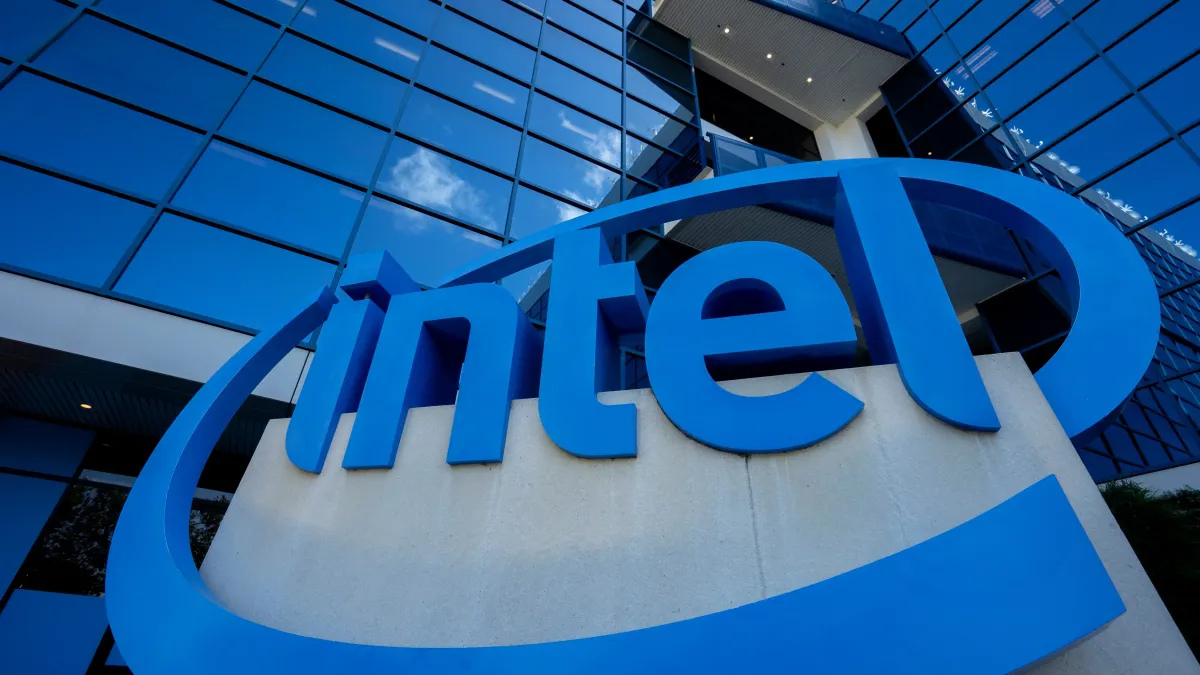 Intel's Q1 Forecast Disappoints as Manufacturing Woes Limit Supply Growth