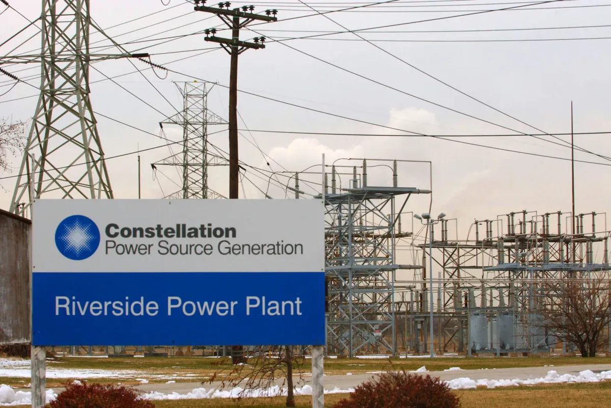 Nuclear Giant Constellation Crushes Q4 Forecasts as AI Demand Keeps Surging