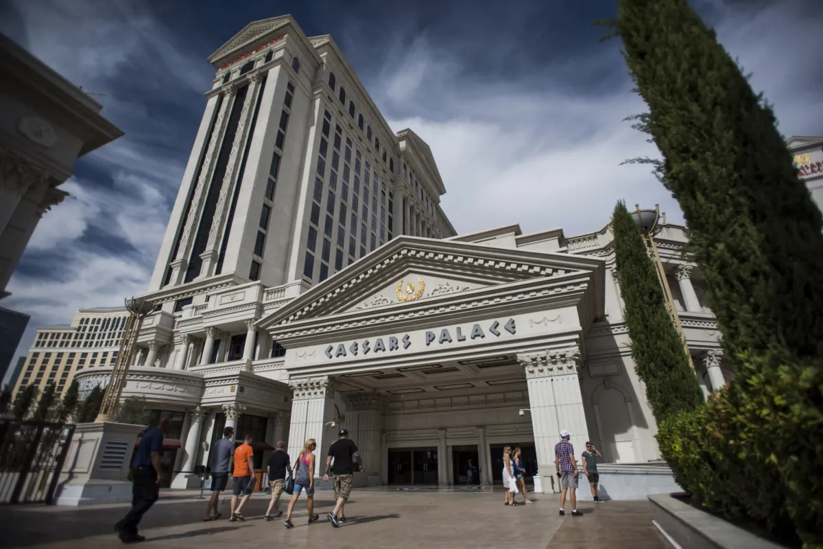 Caesars Entertainment Eyes Buyout from Tilman Fertitta
