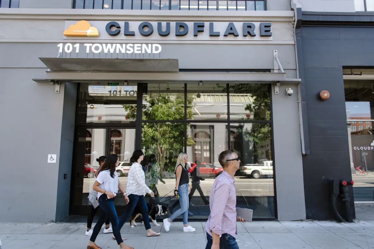 BTIG Upgrades Cloudflare to Buy, Sees Strong Long-Term Growth