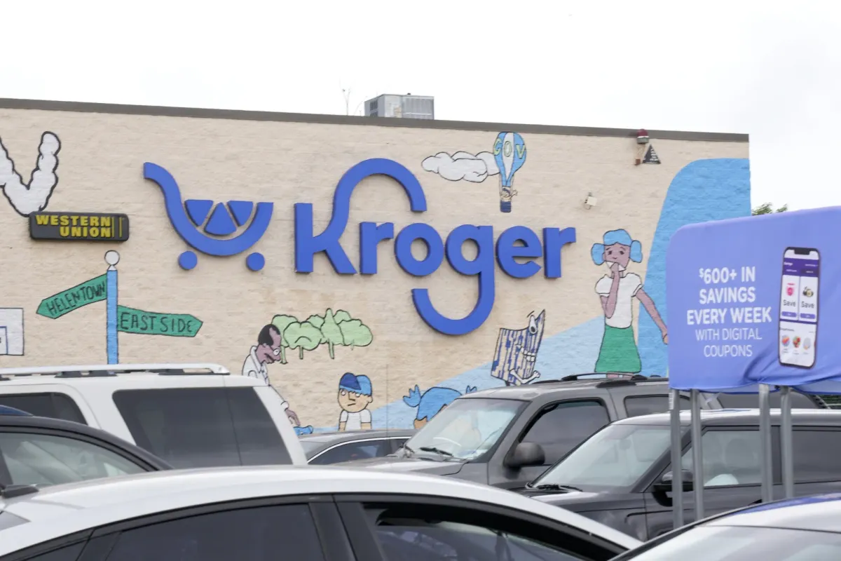 Kroger Taps Former Walmart and Airline CEO as New Leader