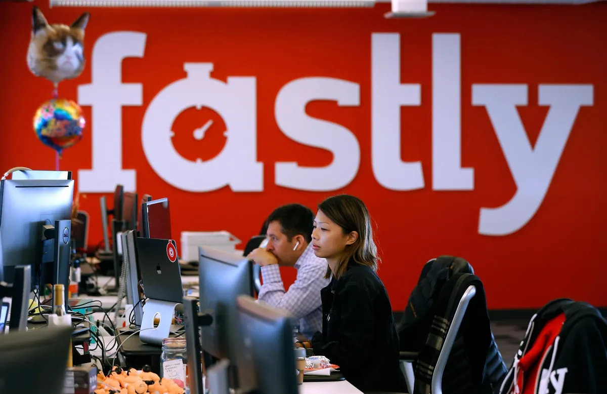 Fastly's Q4 Earnings Smash Expectations: Stock Rockets on AI Boom