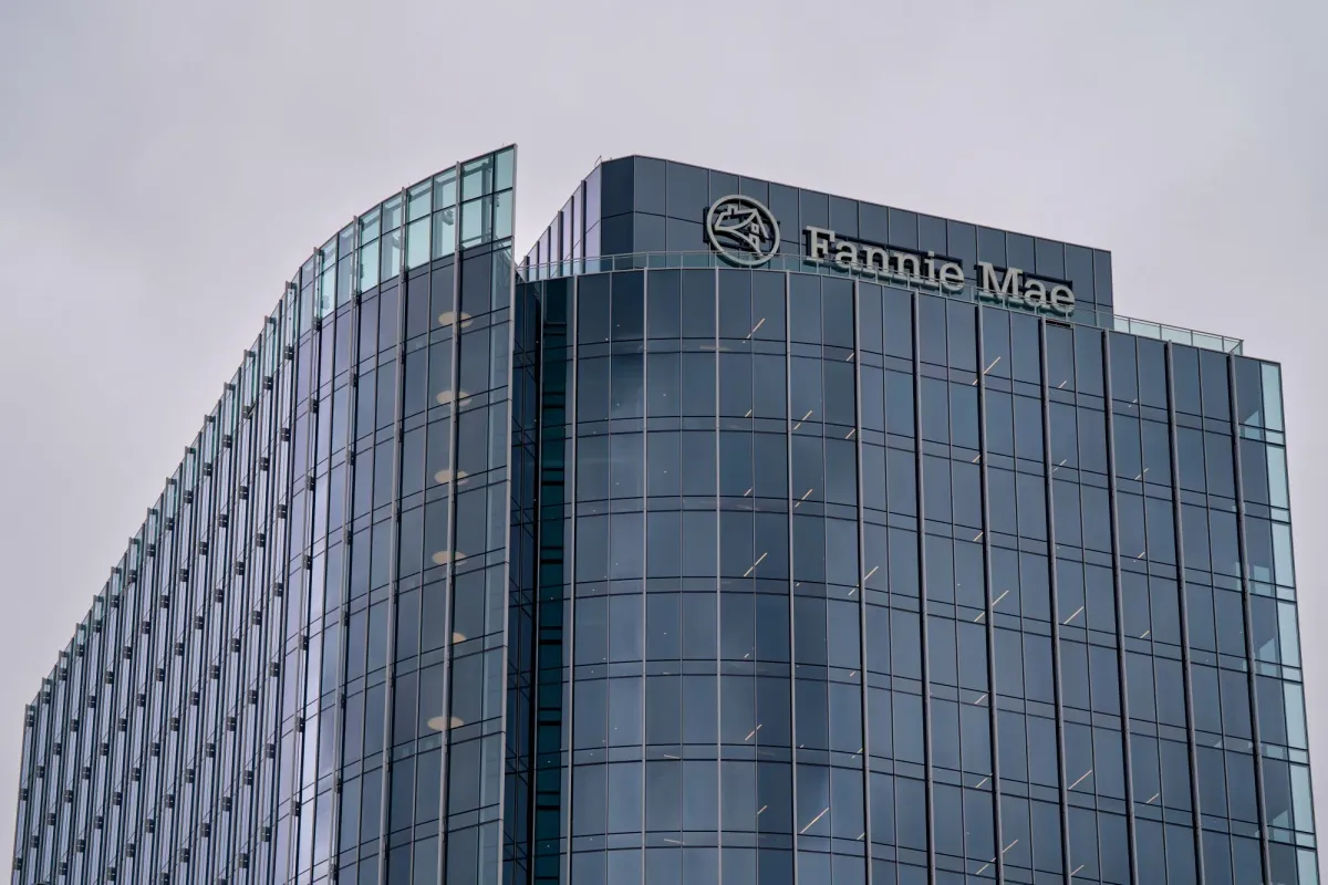 Fannie and Freddie Shares Crash: Trump Privatization Dreams Fade Fast