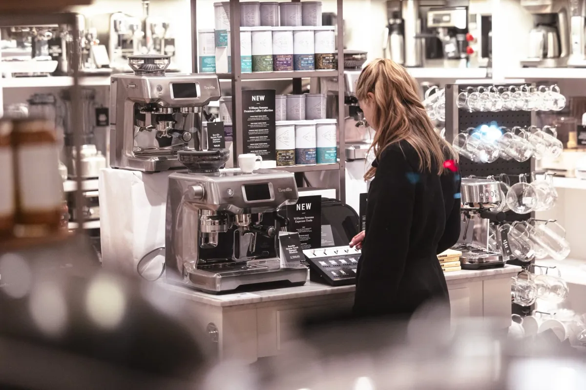 Williams-Sonoma Profit Dips but Beats Wall Street, Raises Dividend 15% and Shares Jump