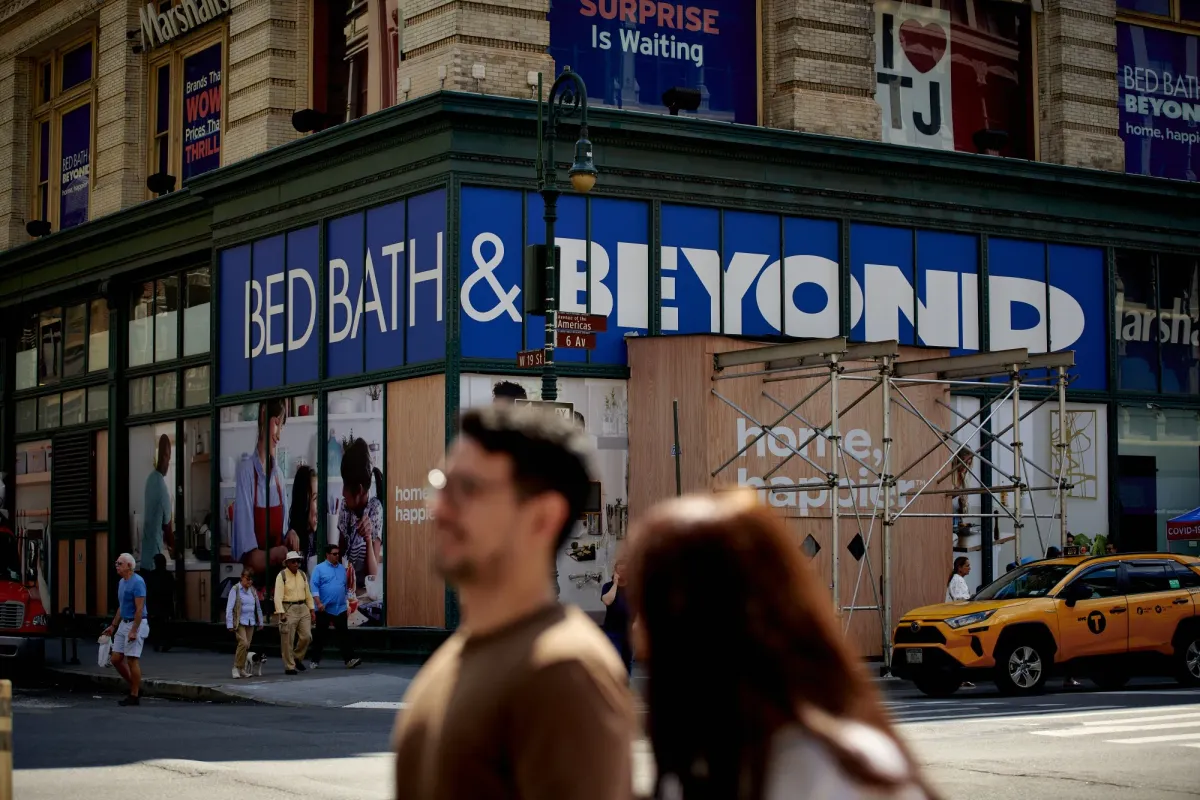 Bed Bath & Beyond Beats Q1 Estimates with First Revenue Growth in 19 Quarters