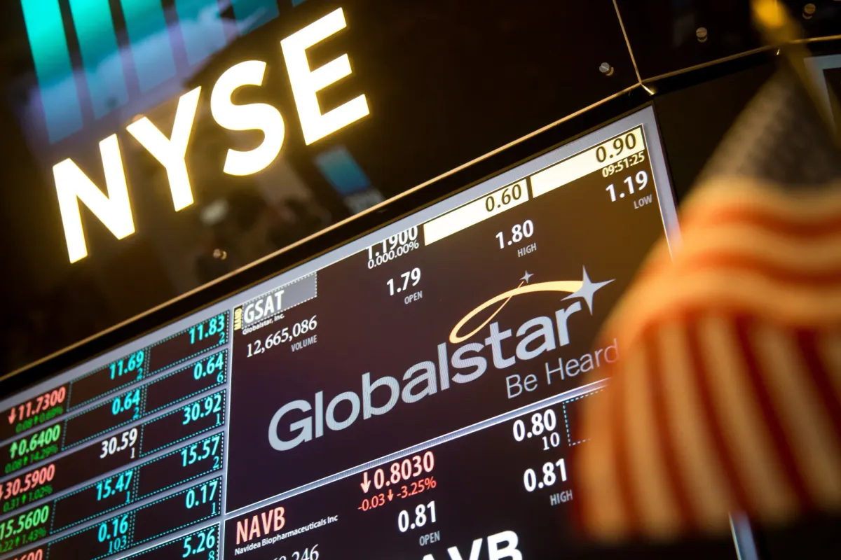 Amazon Eyes Globalstar Takeover to Challenge Starlink