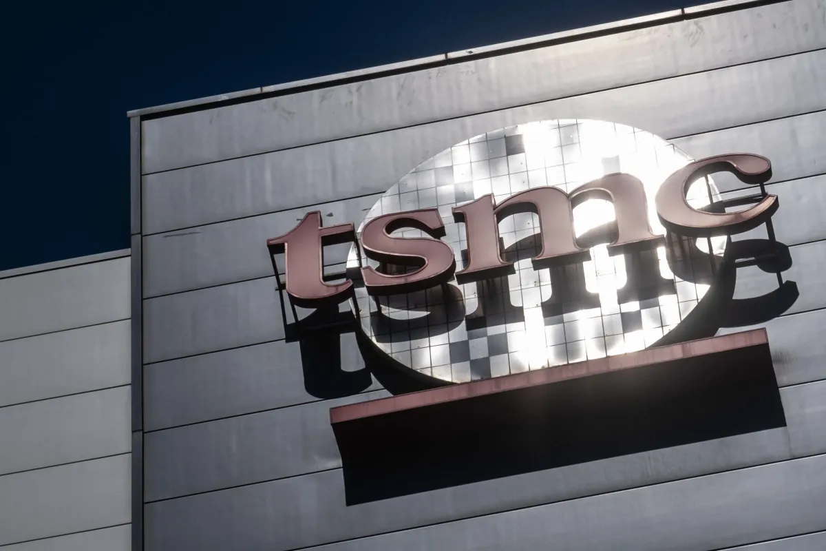 Strong AI Demand Helps TSMC Overlook Middle East Concerns, Lifts Outlook