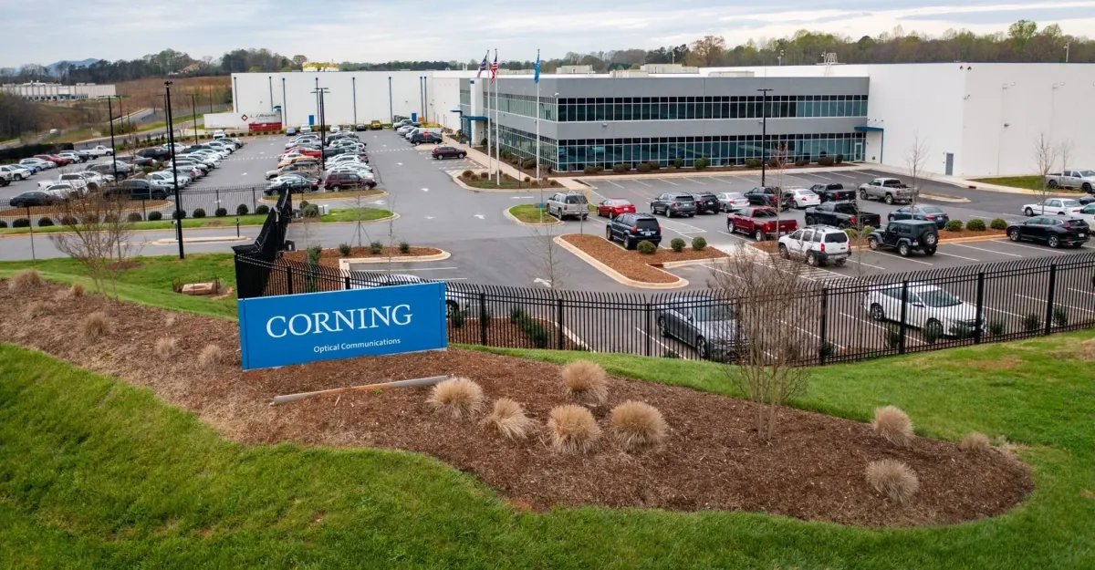 Corning Sinks After Q1 Beat as Softer Q2 Guidance Disappoints Investors