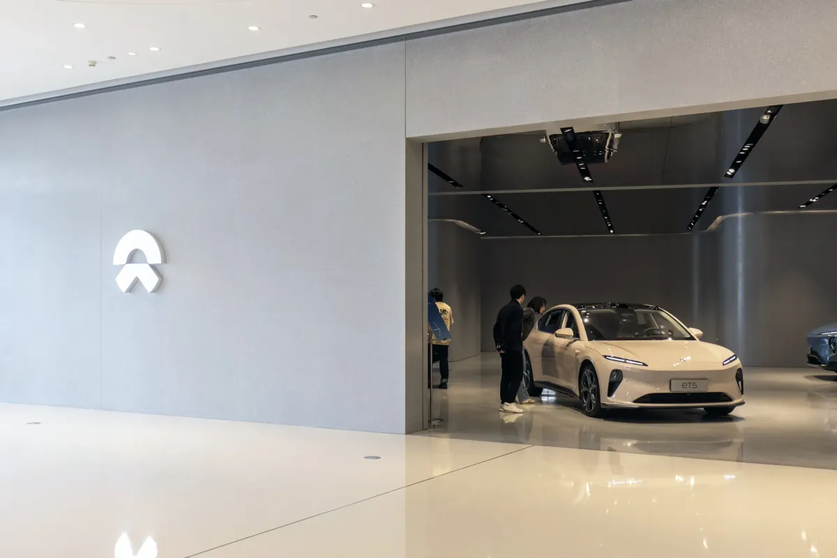 NIO Beats Q1 Estimates as Adjusted EPS Turns Positive and Q2 Guidance Tops Forecasts