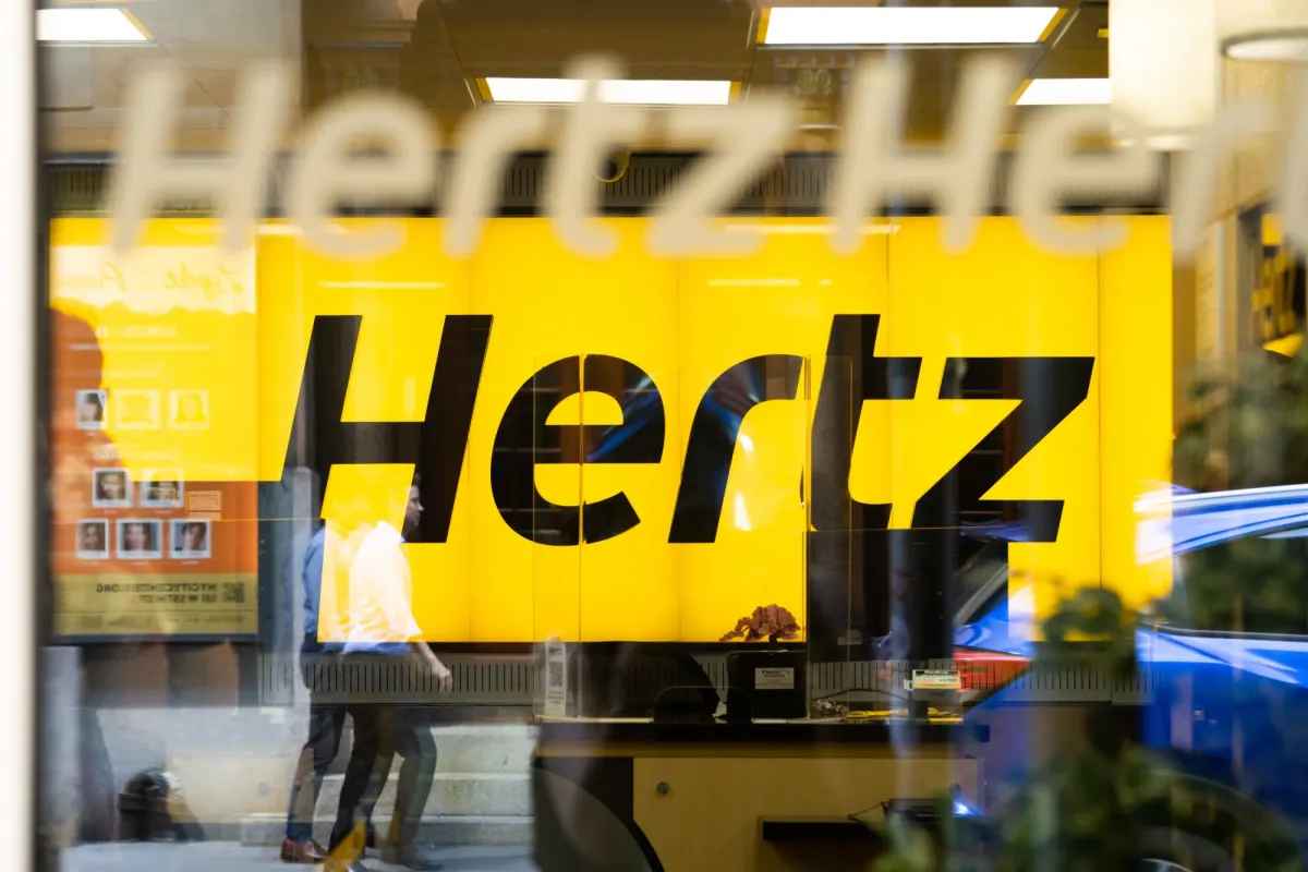 Hertz Launches Huge Digital Showroom on eBay