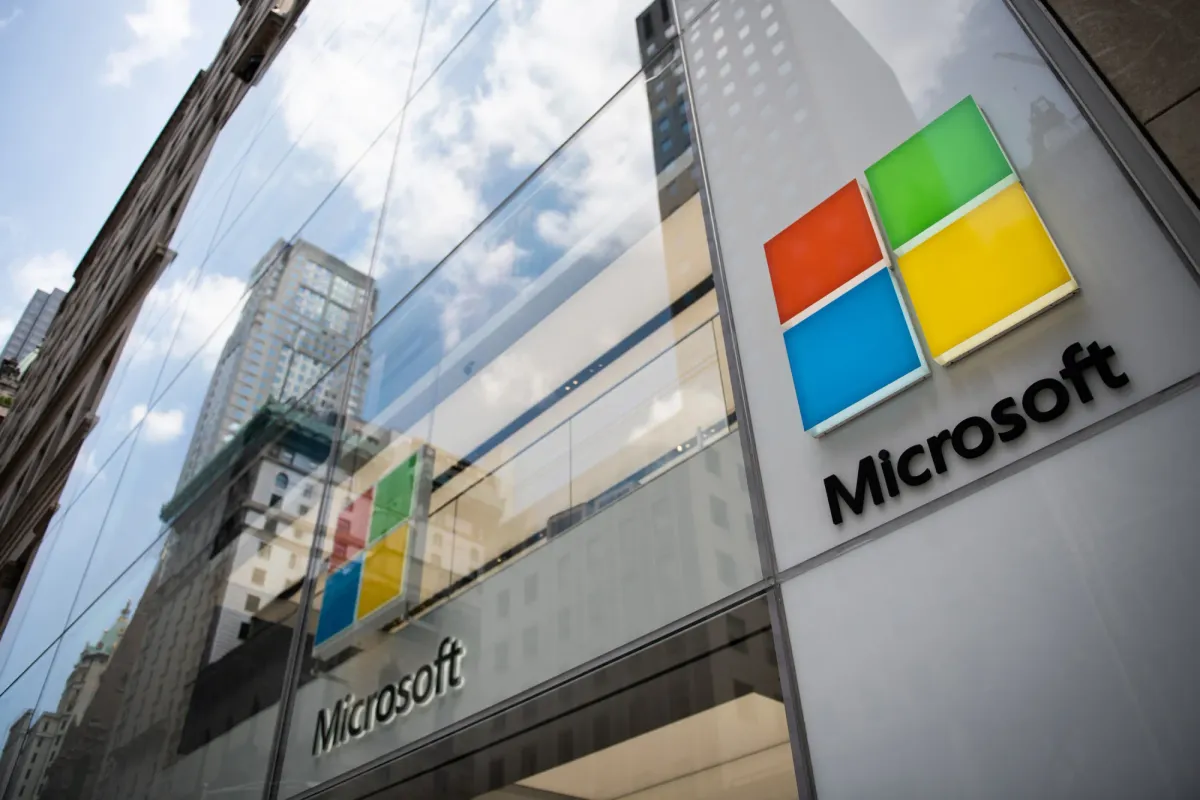 Bill Ackman Just Bought Microsoft – Here’s Why He Calls It a “Compelling” AI Bargain