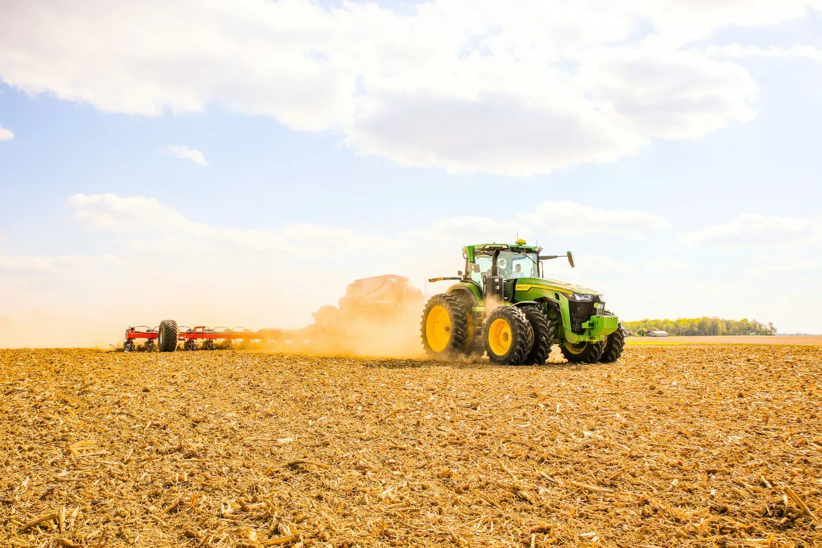 Mixed Signals at Deere: Q2 Beat, But Large Farm Equipment Demand Remains Soft
