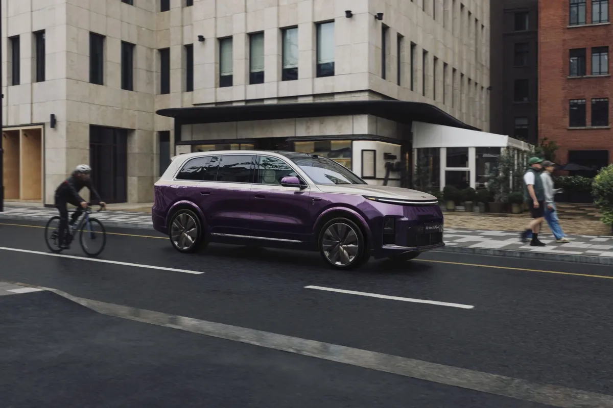 Li Auto Shares Plunge After Updated Li L9 SUV Launch