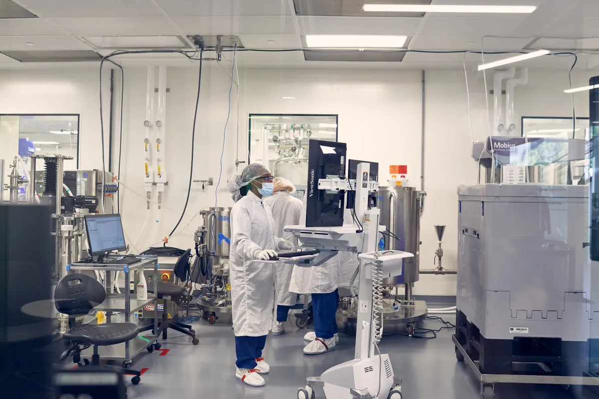 Profit-Taking Hits Moderna Stock After mRNA-1010 Wins Unanimous FDA Panel Backing
